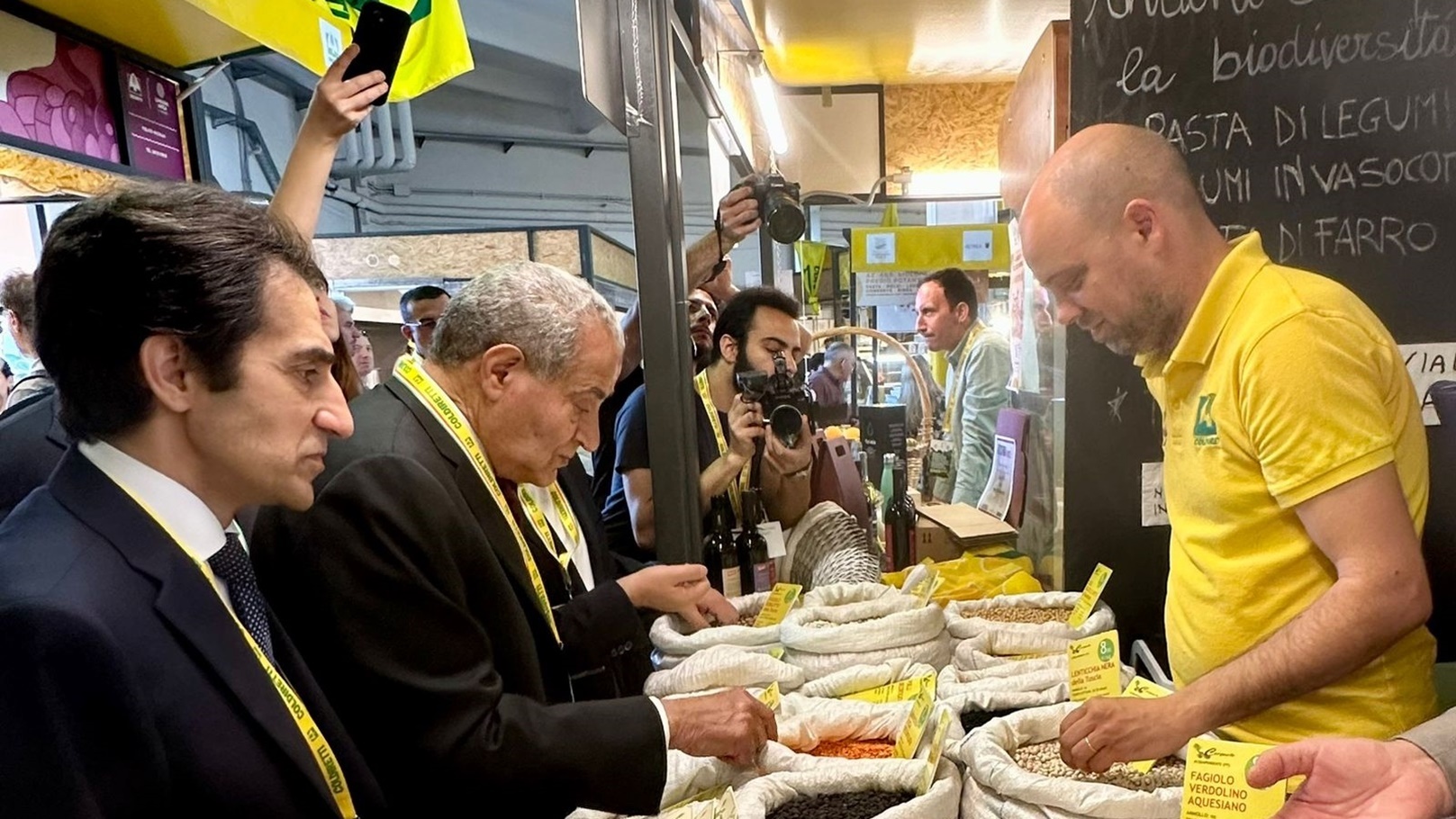 وزير التموين وبسام راضي