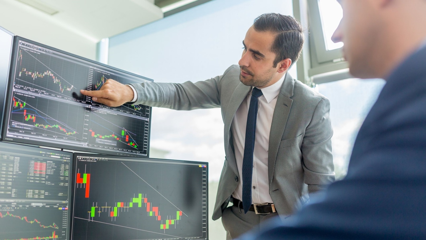 تحليل الأسهم والمؤشرات