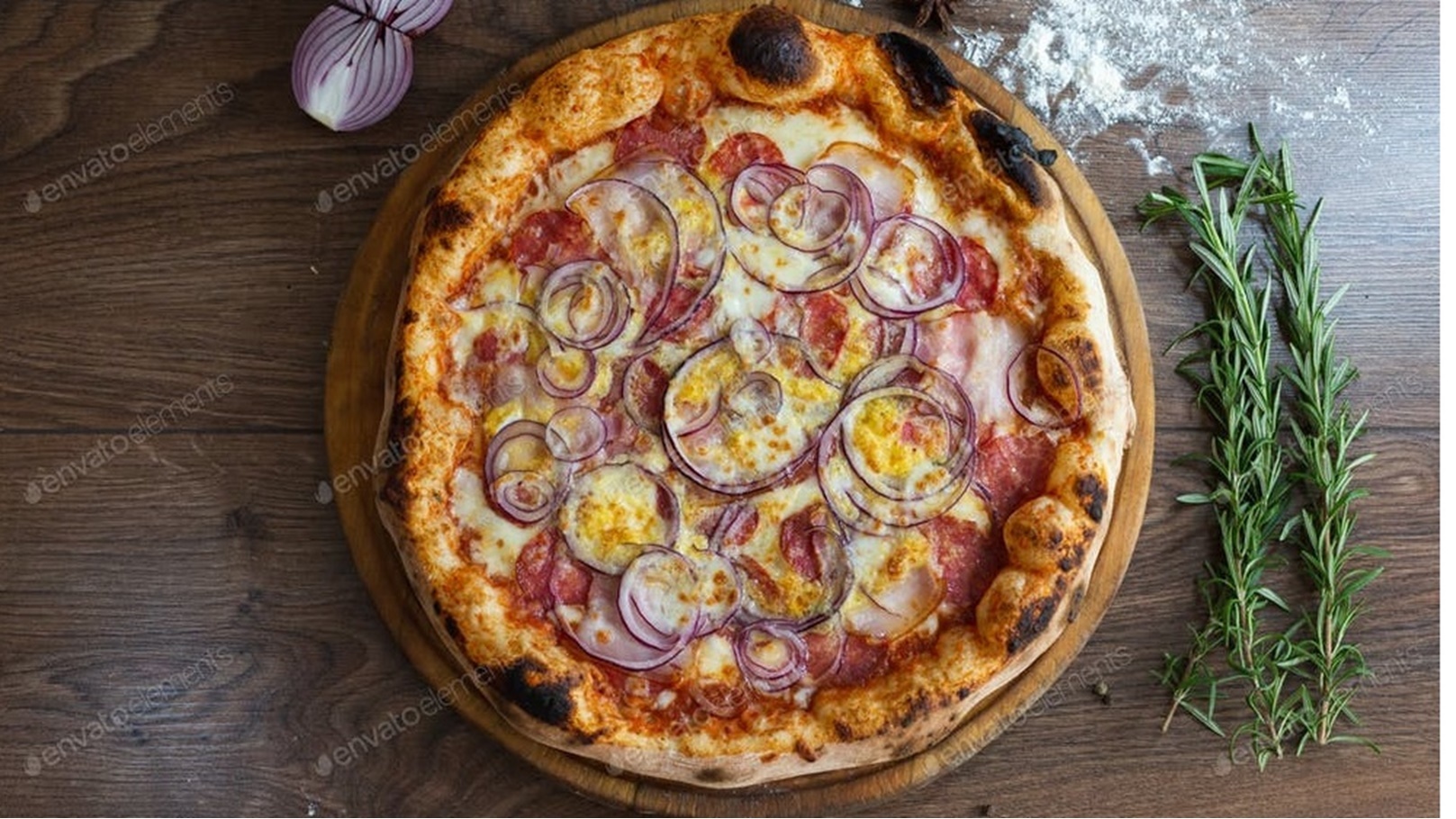 طريقة عمل البيتزا بالسوسيس