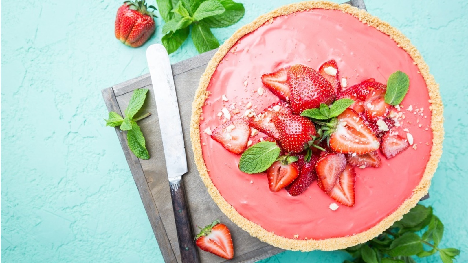 طريقة عمل تورتة تشيز كيك الفراولة لايت
