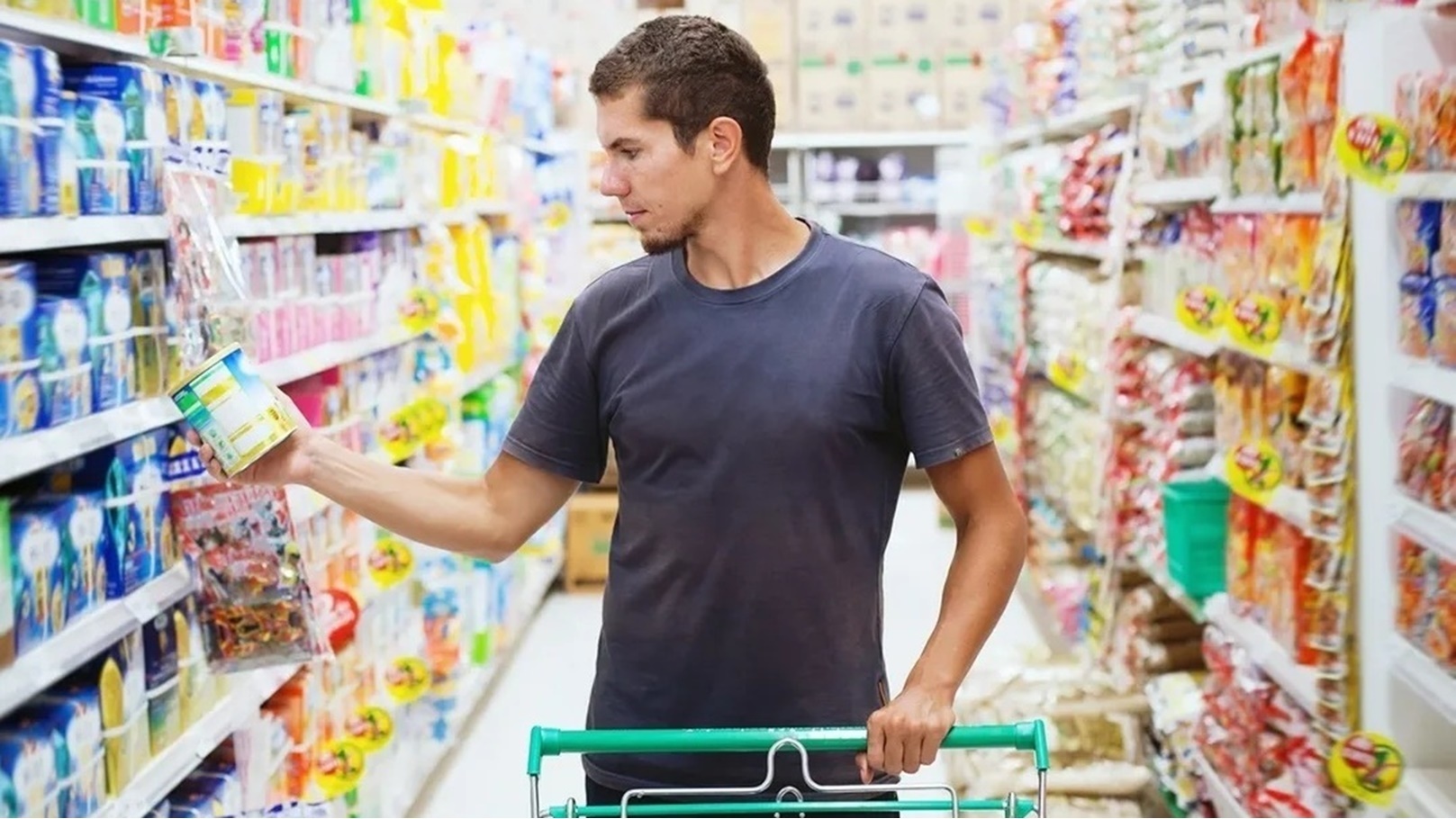 التسوق في المتاجر