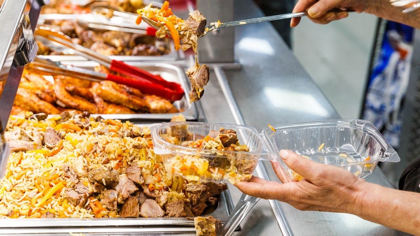 وجبات اللحوم في السلاسل التجارية