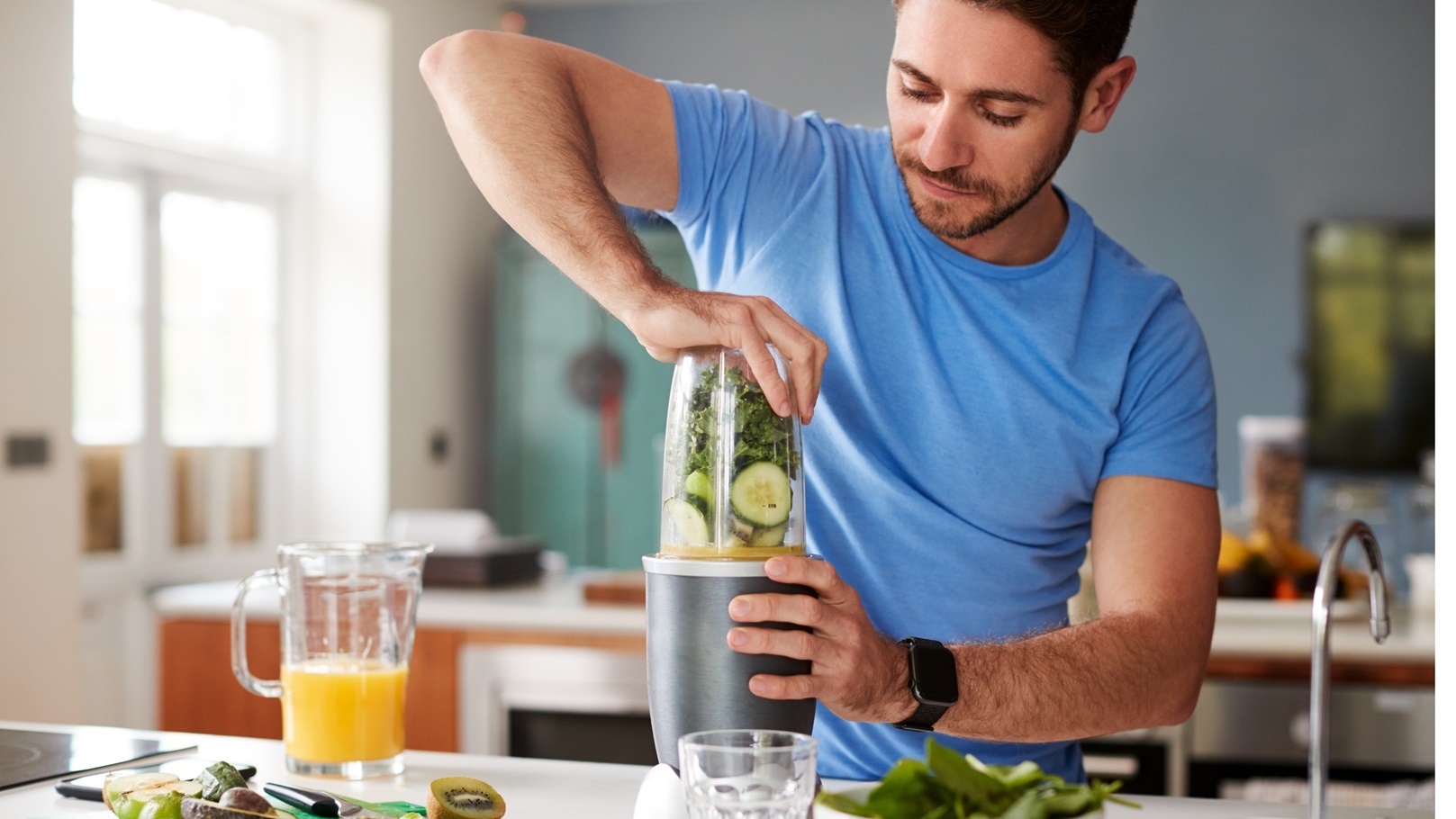 طريقة عمل عصير البرتقال والتفاح والشمندر