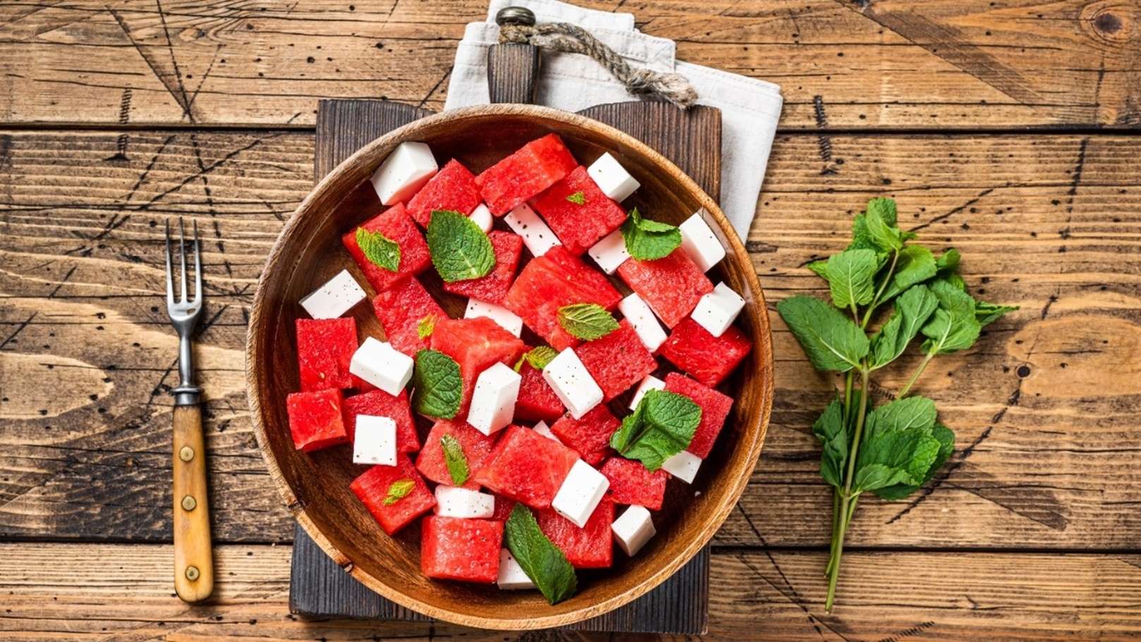 وصفة لعمل سلطة البطيخ