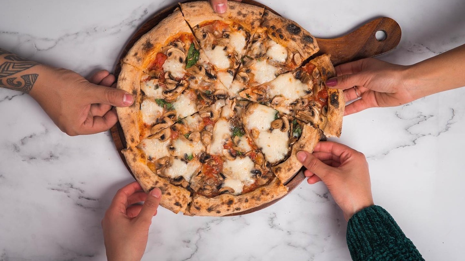 99045966_2560007090940762_7419255944539799552_n