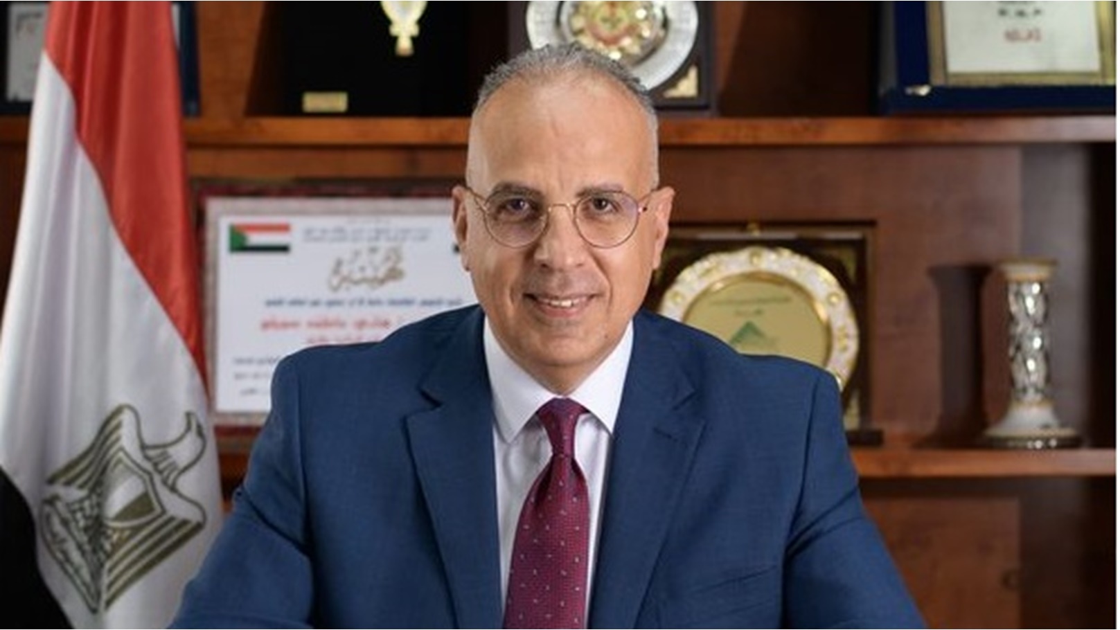 وزير الموارد المائية والري