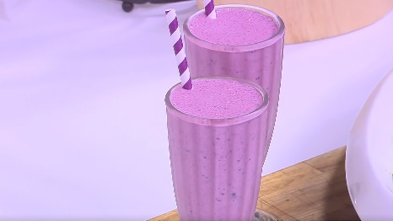 ميلك شيك توت