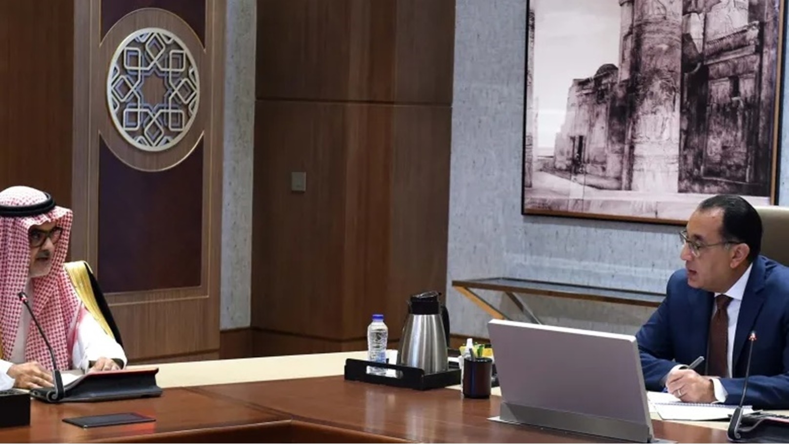 اجتماع رئيس مجلس الوزراء مع رئيس شركة المراعي