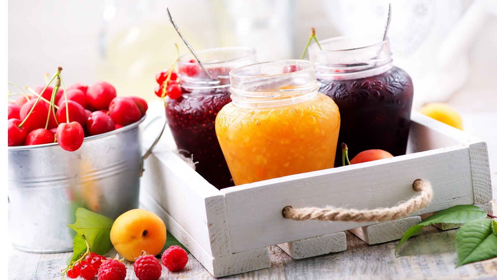 طريقة عمل سموثي البطيخ والأناناس