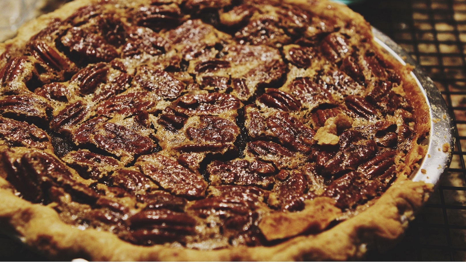 فطيرة جوز البقان بالشوكولاتة