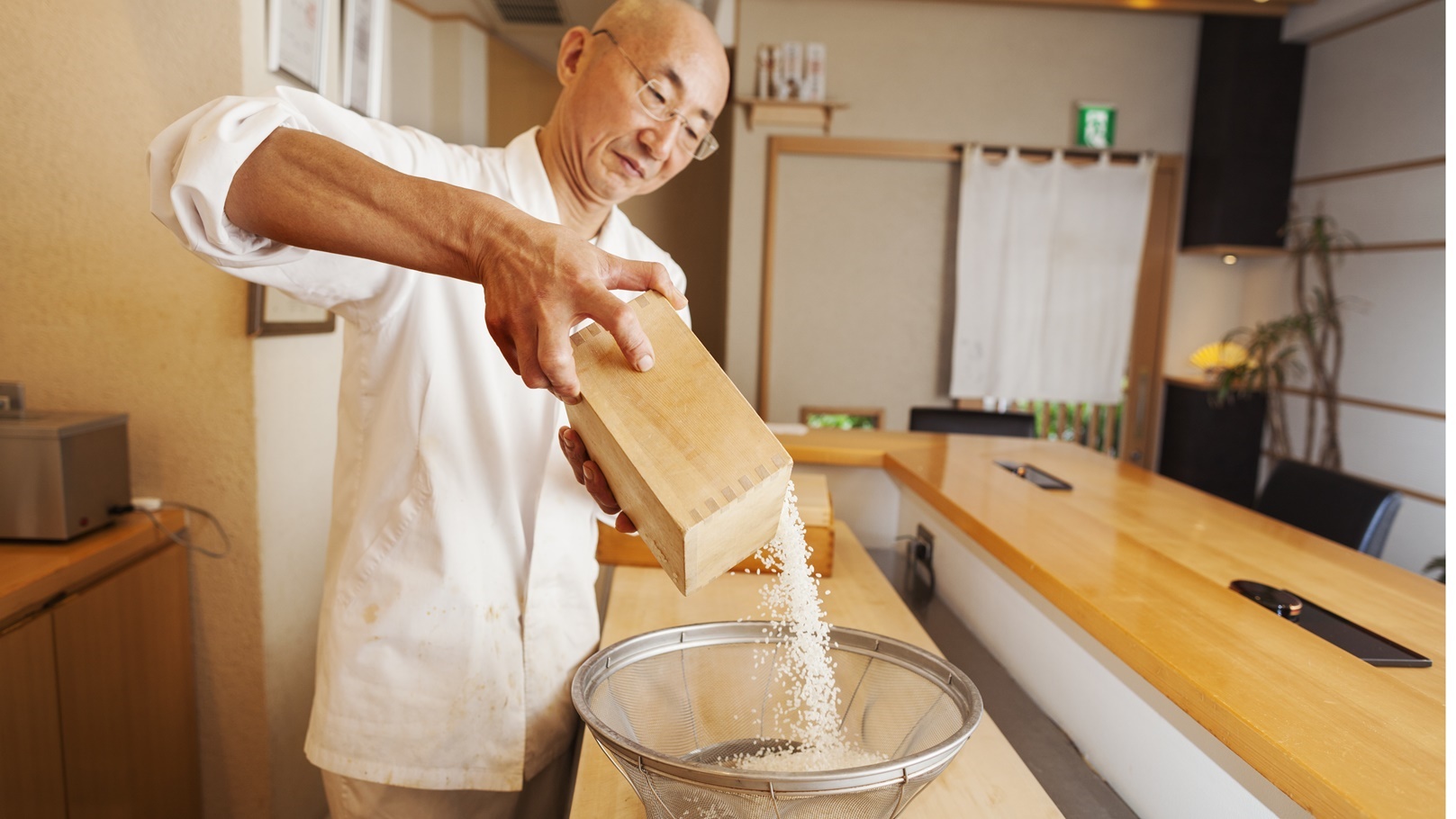 طريقة عمل الأرز المعمر بالحليب والمكسرات