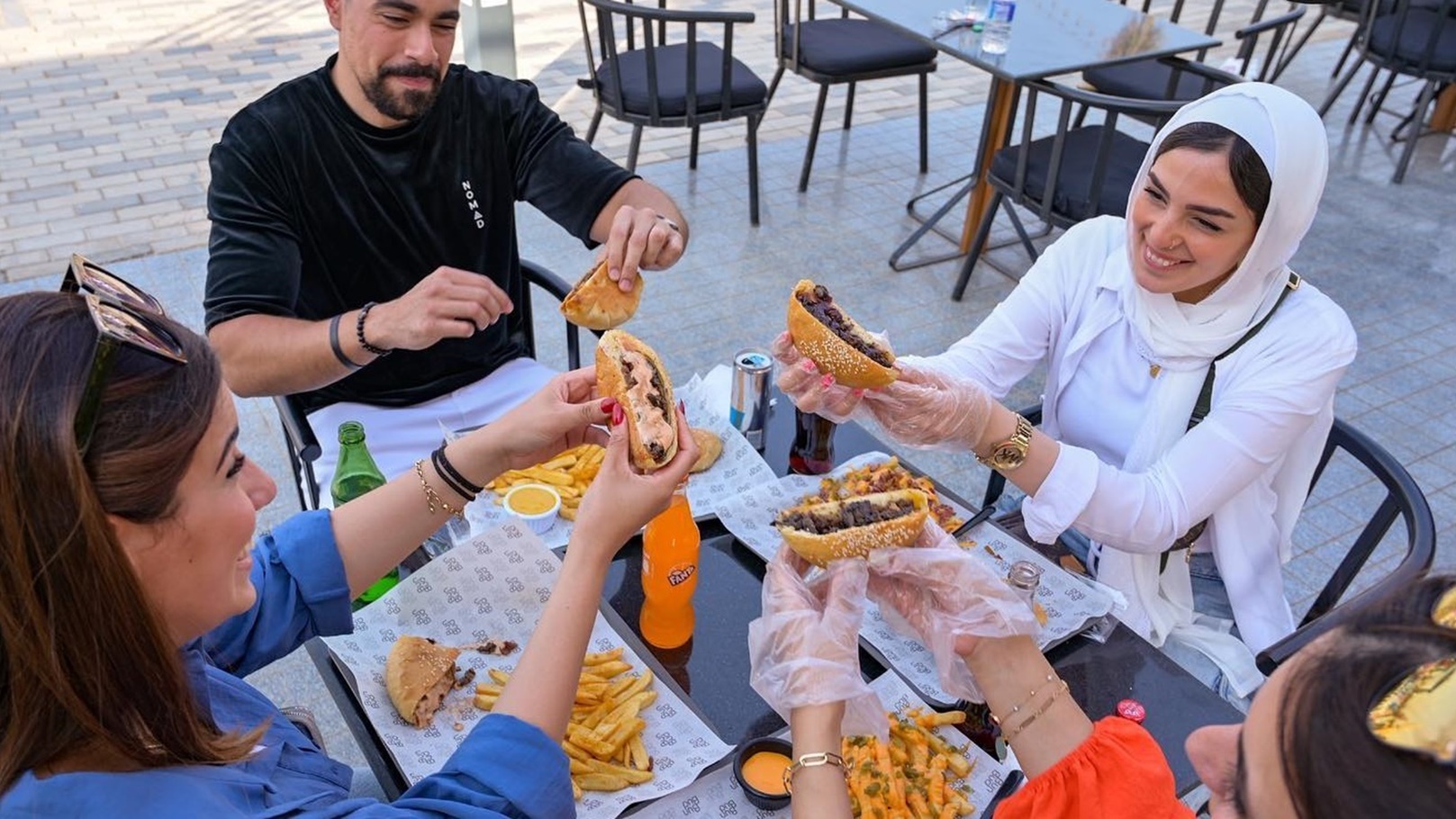 292172920_423260769722963_1771582190201569543_n