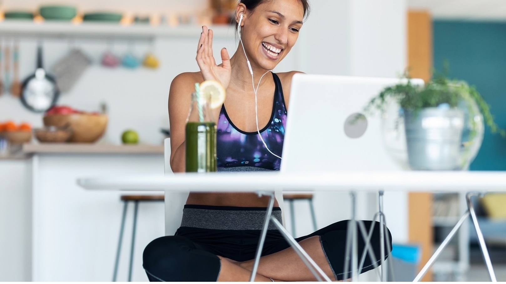 طريقة عمل كوكتيل الفواكه بالزعتر