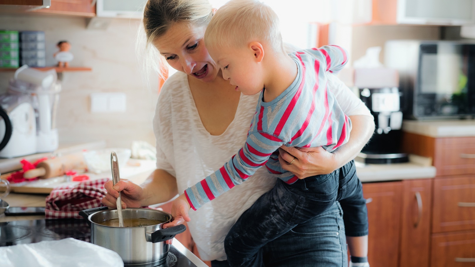 طريقة عمل كرات التفاح بالشوفان