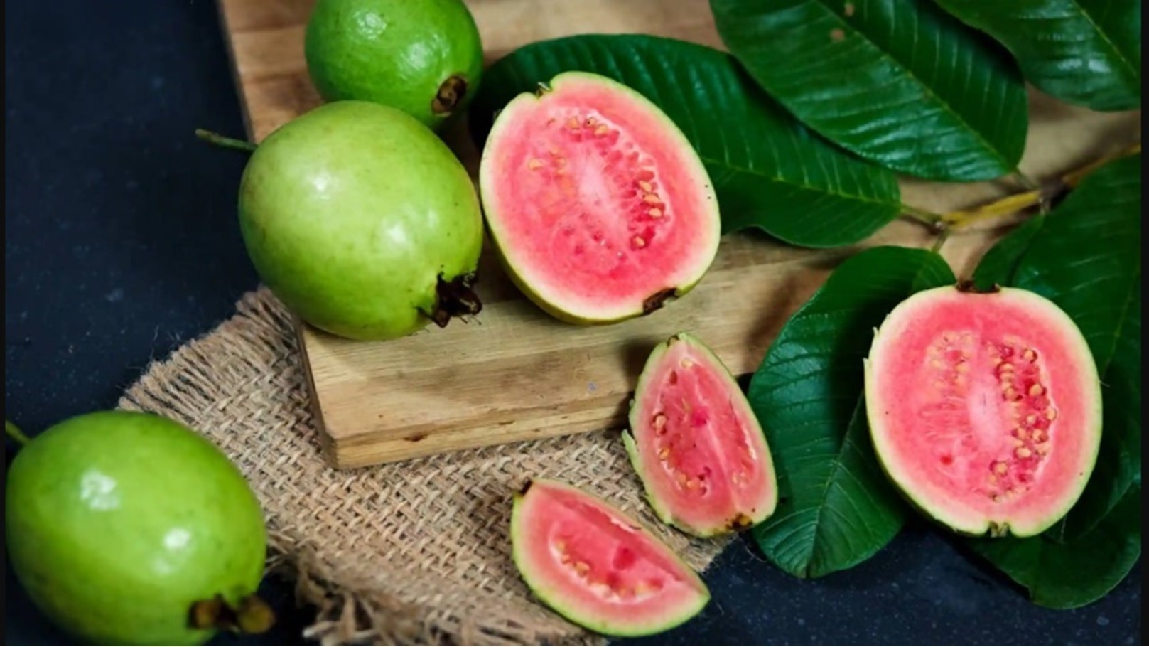 جوافة حمراء