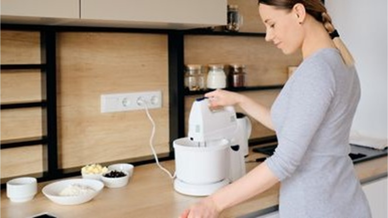 طريقة عمل سموثي التمر بالحليب