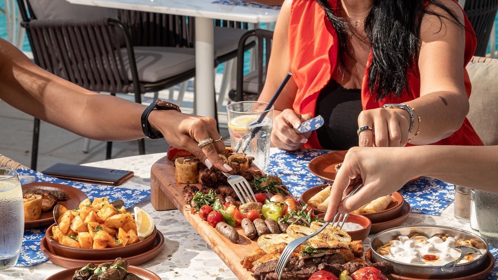 299422584_585660496613371_8090619104136460292_n