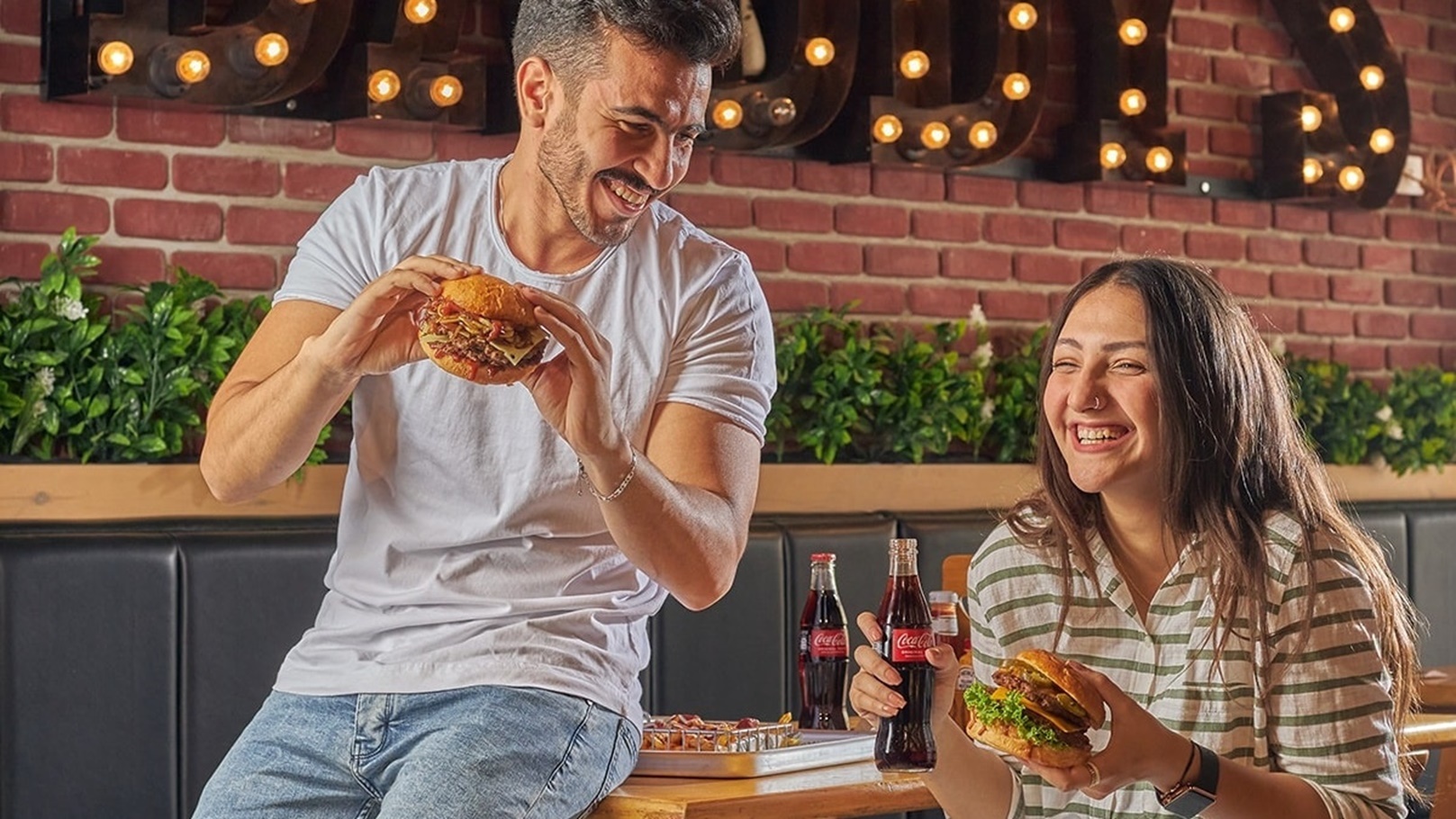 299077029_1701106530283908_851555784106940558_n