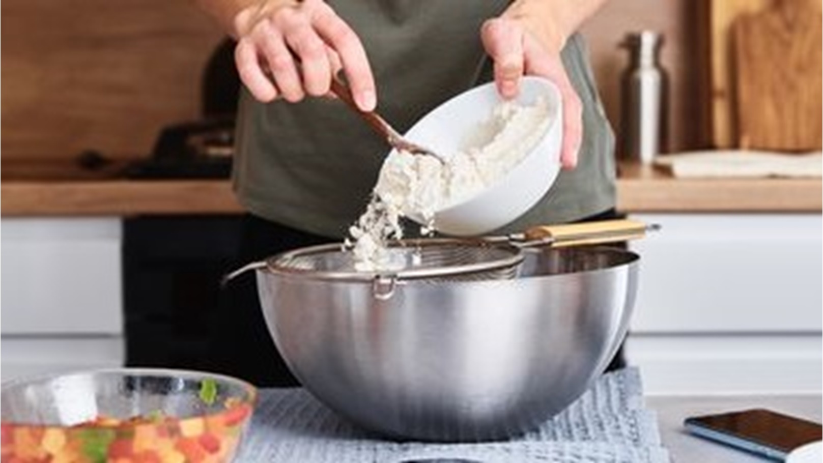 طريقة عمل الحلويات المقلية بعصير البرتقال